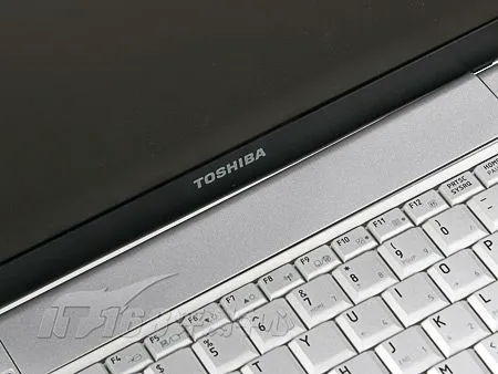 有种轻薄叫境界东芝PortégéR502评测(3)