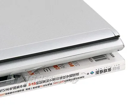 有种轻薄叫境界东芝PortégéR502评测(3)