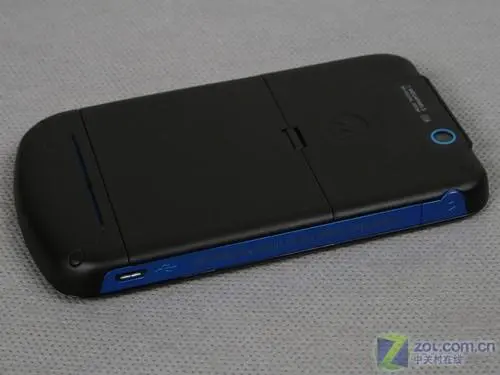 内置GPS芯片摩托全键盘智能Q11评测(2)