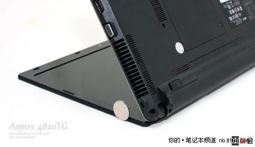 宏碁4820TG接口布局与配件