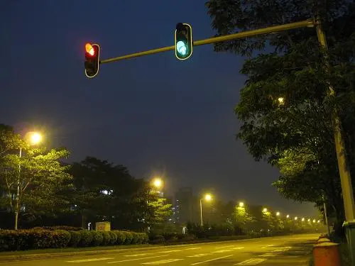 时尚可爱不乏精致小巧佳能E1详尽评测(12)