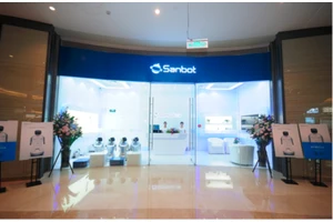 人工智能科技：三宝平台机器人体验店的七宗“最”