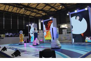 酷炫的服务机器人 尽在SR SHOW2016国际服务机器人展