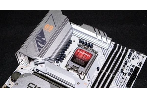 英特尔 Ultra5 245K：新一代神 U 降临？