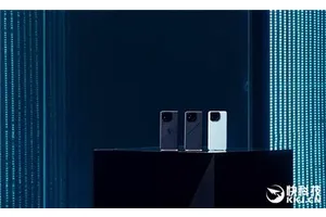 ROG手机9发布！648颗灯珠背屏能玩游戏！跑分超314万