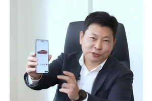 华为Mate 70 Pro+正面首曝：独一无二的三挖孔