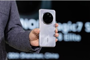 余承东称靠抄袭没有未来 赵明：我们不排斥其他人跟随