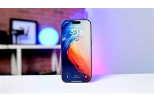 首个国产大模型接入iP16相机控制键：可一键调用智能助手