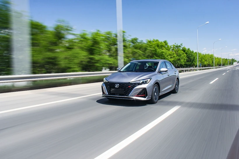 试驾2022款长安逸动PLUS