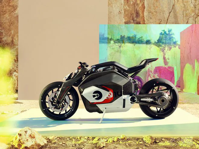 宝马第二款量产纯电摩托车将上市 共享iX电池技术 宝马第二款量产纯电摩托车将上市 共享iX电池技术