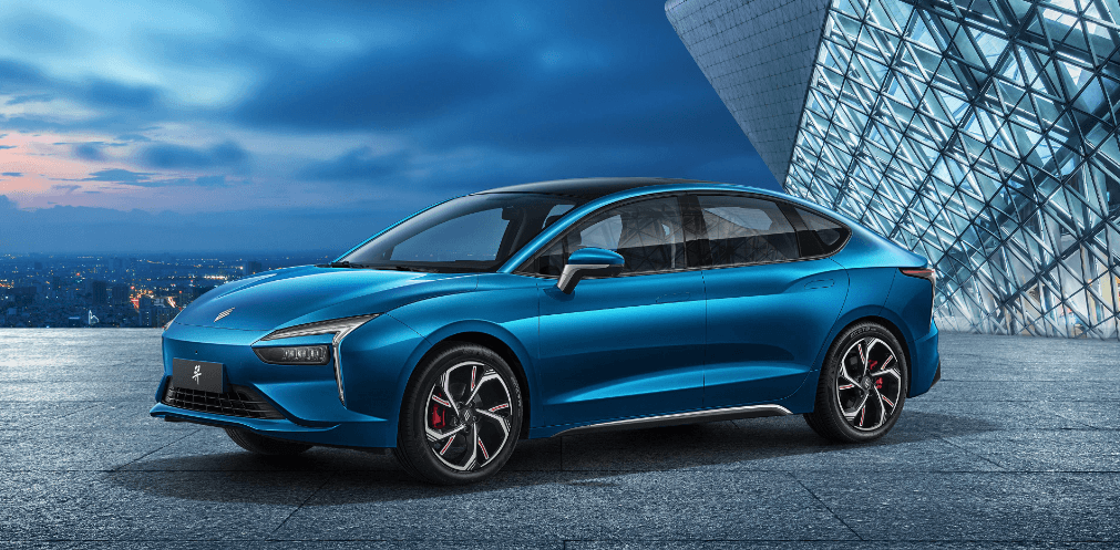 起步不到14万的合资纯电轿车，雷诺江铃羿新车型上市