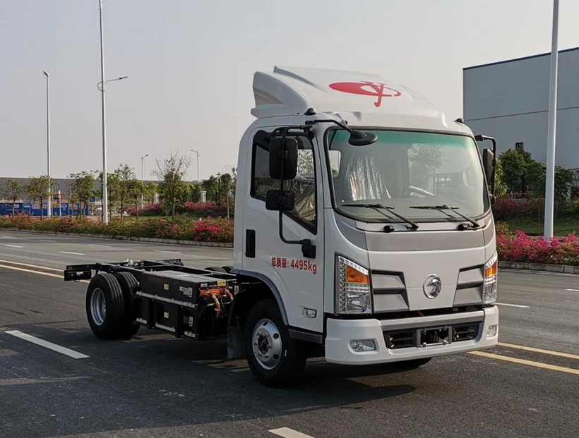 新能源车拯救轻卡市场颓势？ 多路线竞速，谁能拔得头筹？