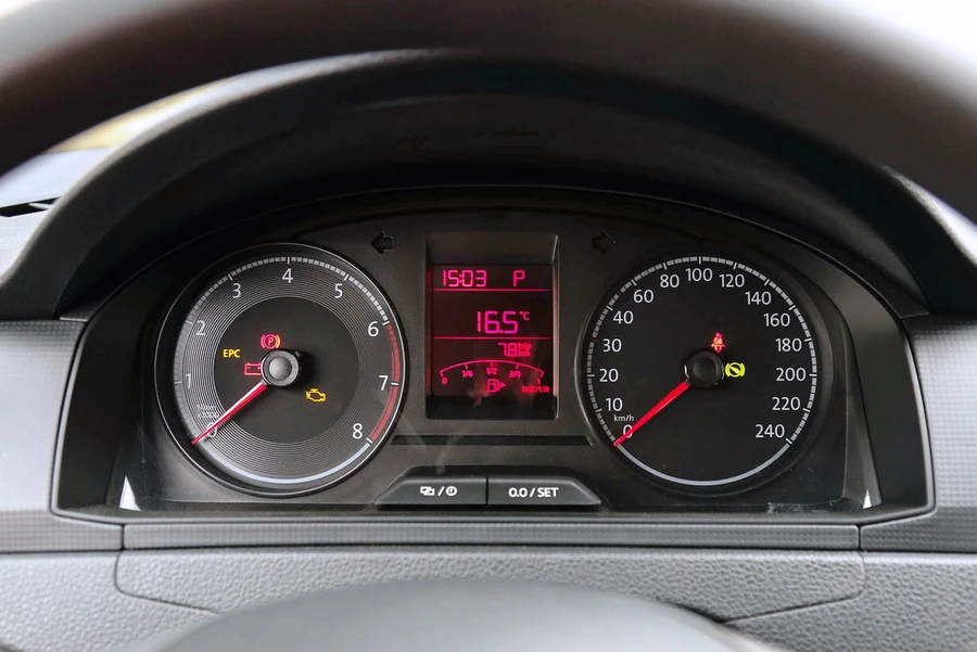 最有情怀的神车 上汽大众桑塔纳单车解读