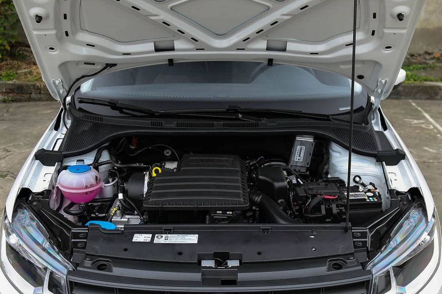 最有情怀的神车 上汽大众桑塔纳单车解读