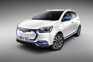 功能配置一马当先 新款江淮iEV7S单车导购