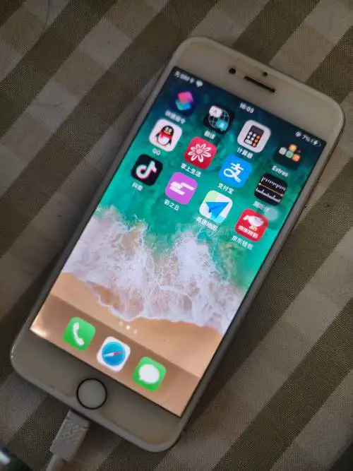 苹果手机总是e网怎么回事