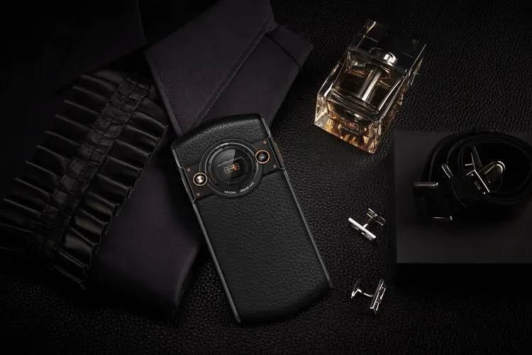 8848钛金手机有人买吗