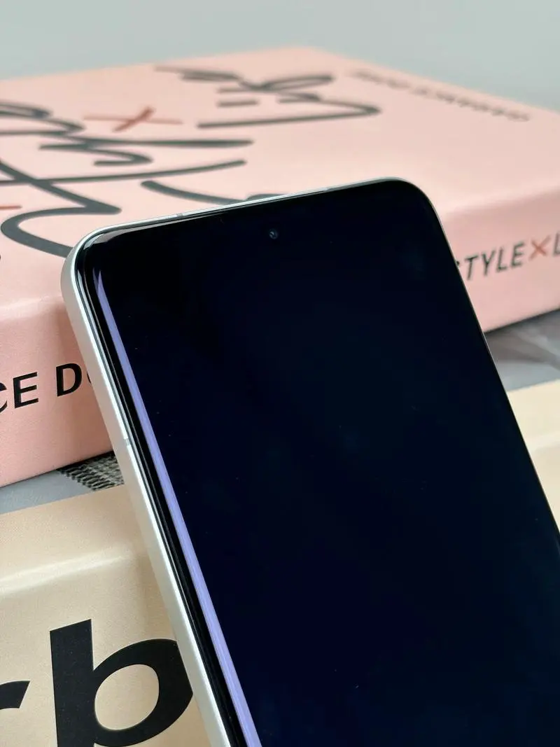 手机原装膜好还是钢化膜好